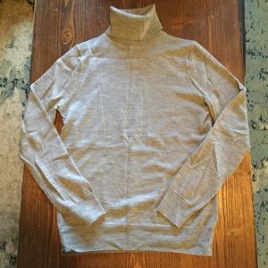 J Crew turtleneck sweater, gray, Small.
